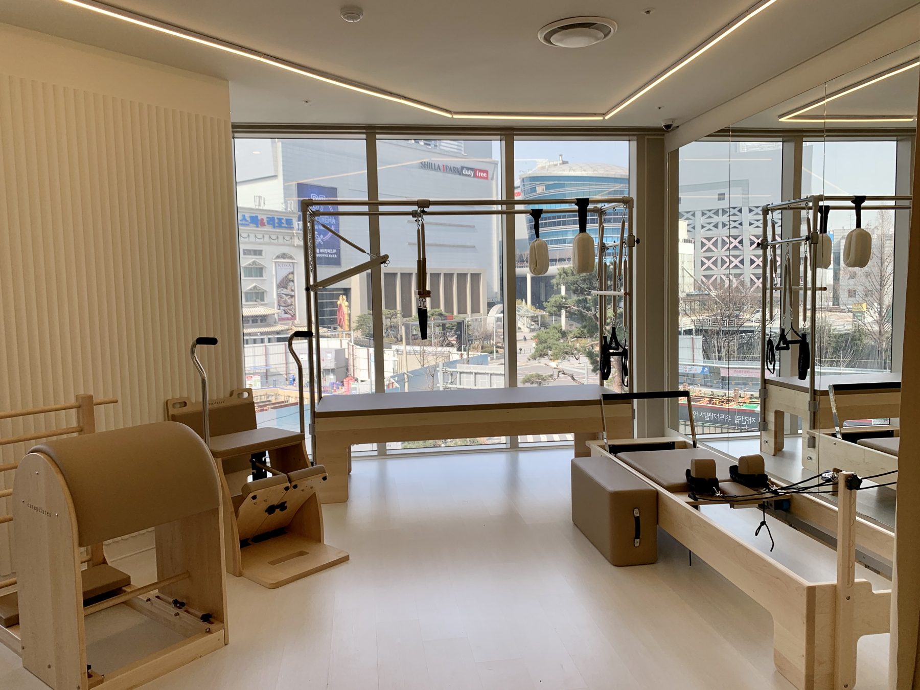 용산 RU PILATES 스튜디오